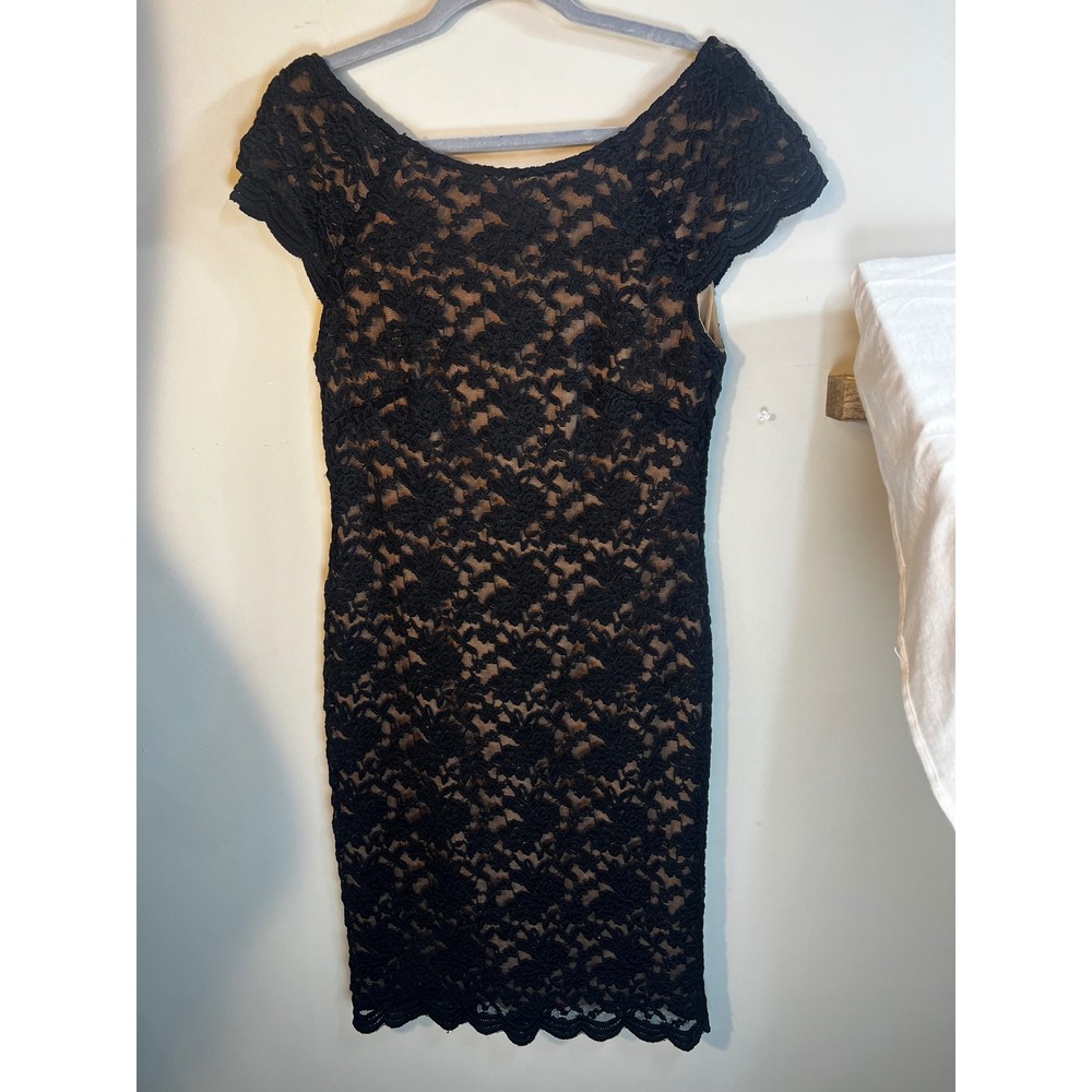 CB est.1962 Black Lace‎ Overlay Sheath Dress Nude Lining Cap Sleeve Size 12